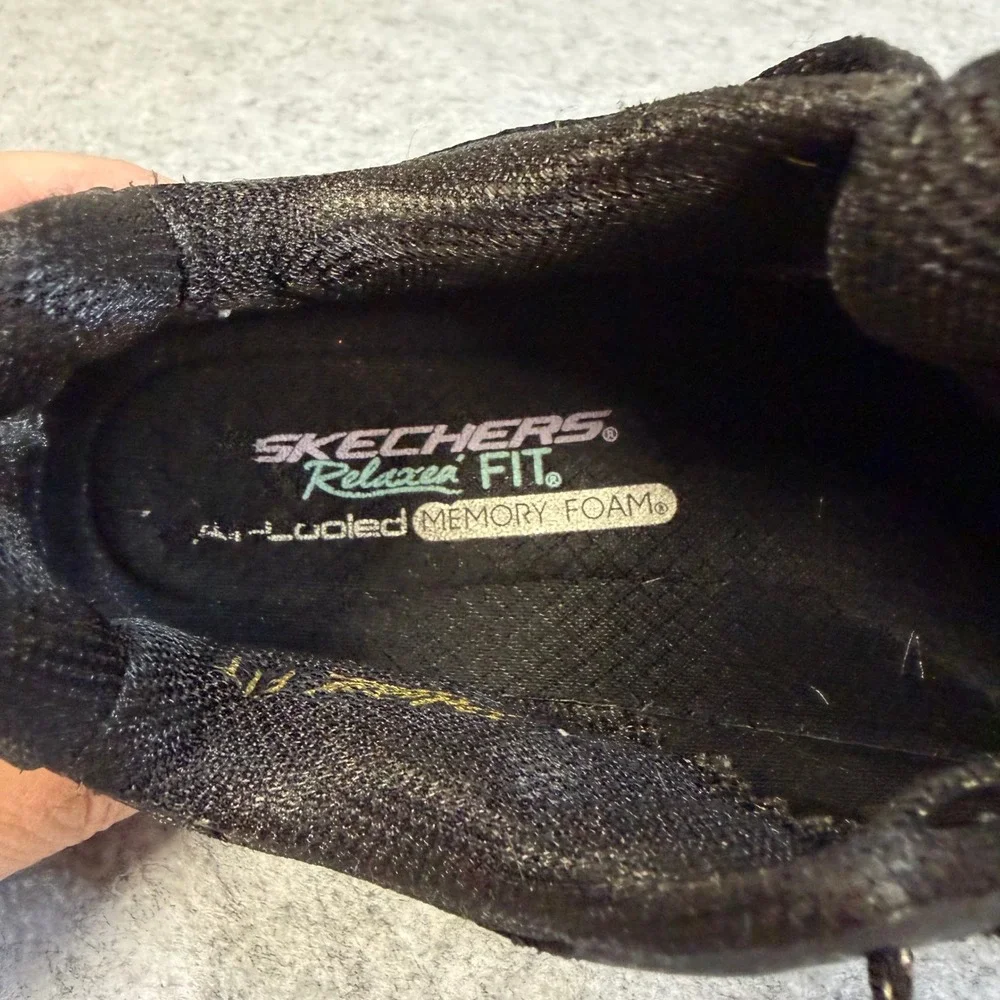 Skechers DLux Walker Relaxed Fit Black Gold Glitter Sneakers Womens 149358